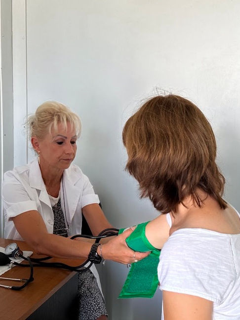 Primăria a amplasat 3 containere anticaniculă. Piața Cetate, Piața Decebal și la Piața Rogerius. Funcționează între orele 10 -18