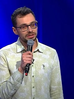 PAUL SZABO. Dacă vă prind în realitatea virtuală sau pe Facebook vă distrug. Și vă dau FURIE la poze. 