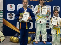 CHAMPIONS ORADEA la "Cupa de Aur" 2025. 400 sportivi, 33 de cluburi. Din România și Ungaria. 5 medalii de aur prin Salajan Ilian, Chise Razvan, Barbu Raisa, Anghel Veron și Taghatine Sofia