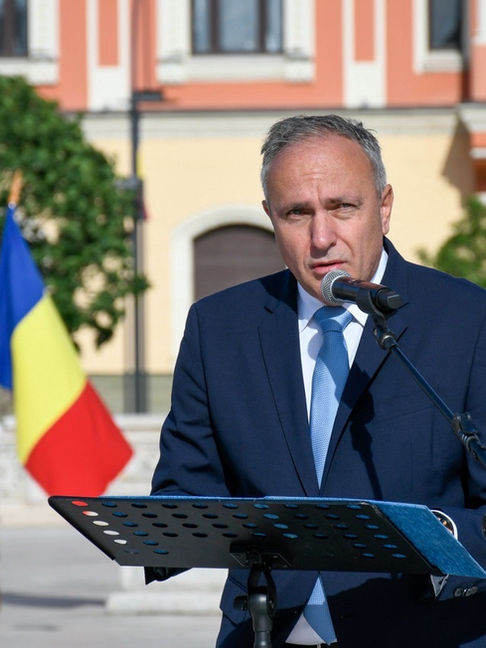 Prefectul județului Bihor Marcel Dragoș la ceremonialul militar organizat cu prilejul Zilei Imnului Național al României - 29 iulie 2025. GALERIE FOTO de Cancelaria Prefectului Bihor