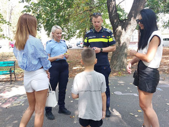 BYE BYE Vacanță. RECOMANDĂRILE POLIȚIȘTILOR BIHORENI LA ÎNCEPUT DE AN ȘCOLAR