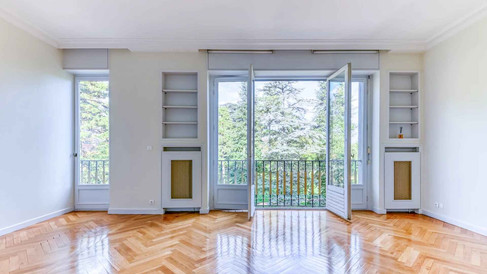 Appartement haussmannien près du parc de la Tête d’Or à Lyon, inspiration pour une architecture intérieure élégante et familiale