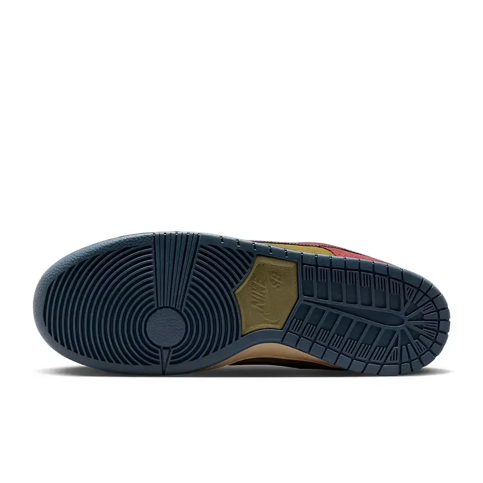 Miniatura: Nike SB Dunk Low Dark Team Red Olive Flak
