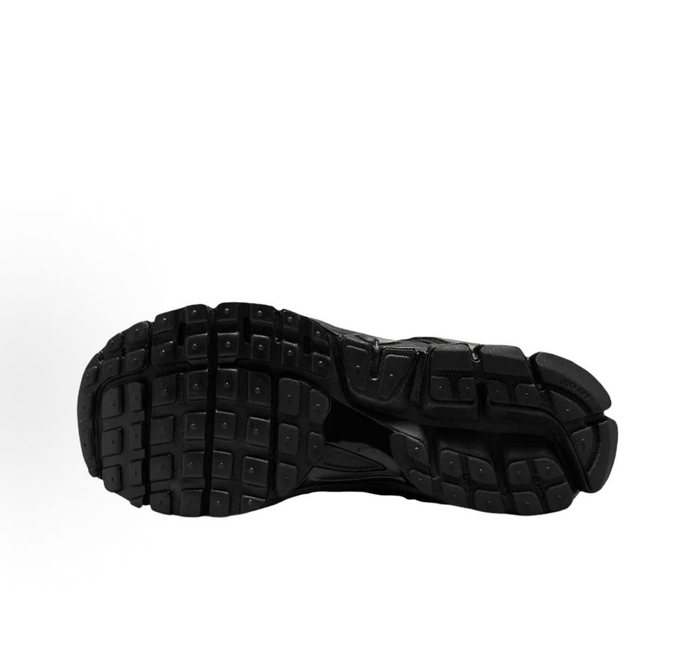 Miniatura: Nike Zoom Vomero  Roam 5  Triple Black