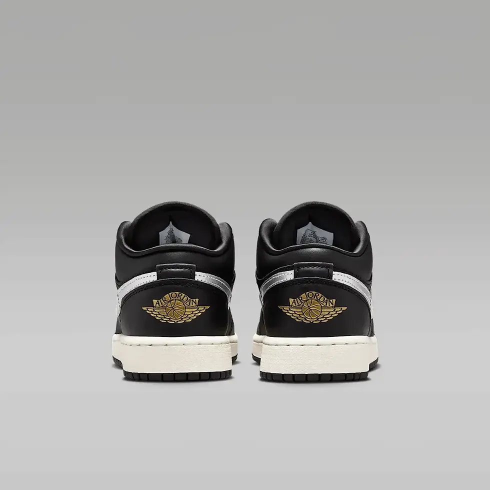 Miniatura: Air Jordan 1 Low SE GS Black Sail Metallic Gold Silver
