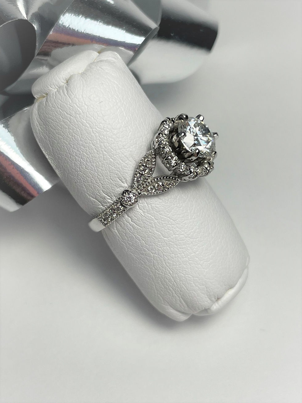 Thumbnail: 1.06 CT Round Center with Flower Design Mounting - J3698