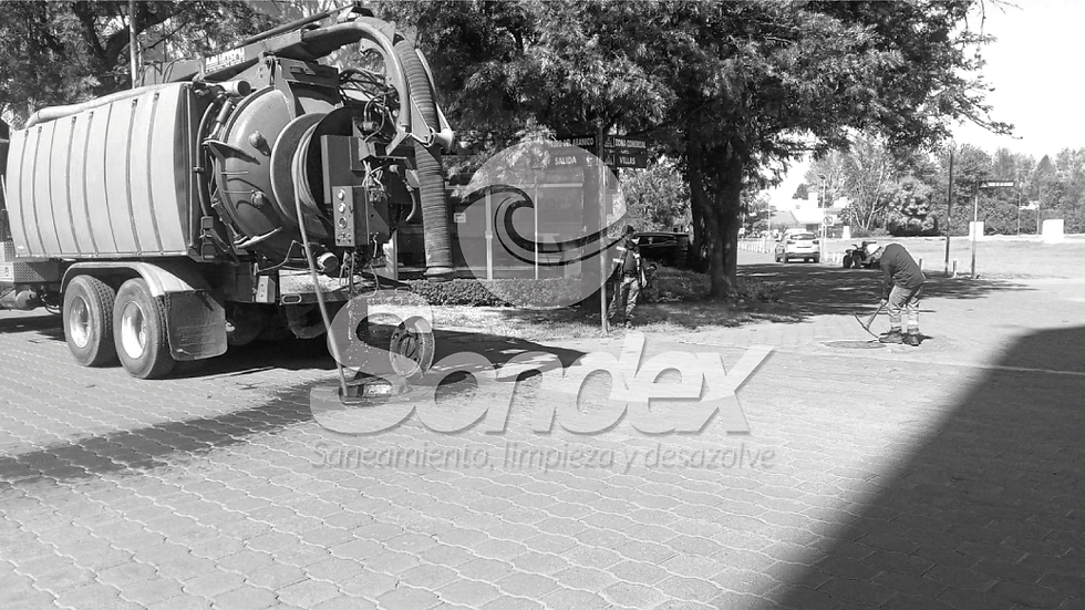 Servicio de desazolve a drenaje