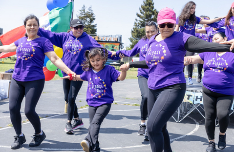 Muevete Participants staying fit and connected to community