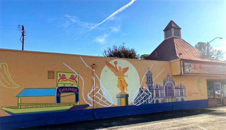 Beautiful mural on the walls at El Rinconcito