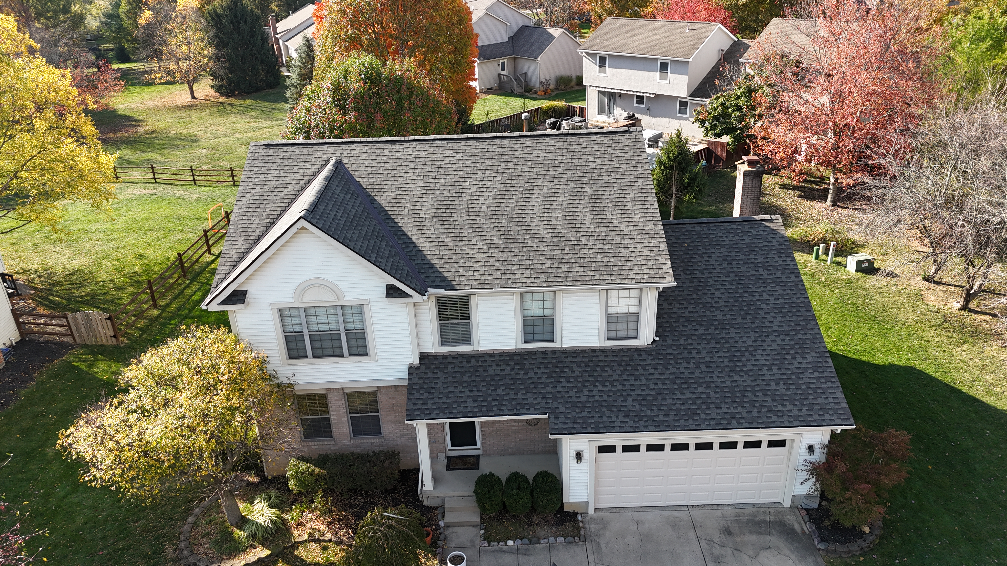 Shelter King Roofing past roofing project photograph 12