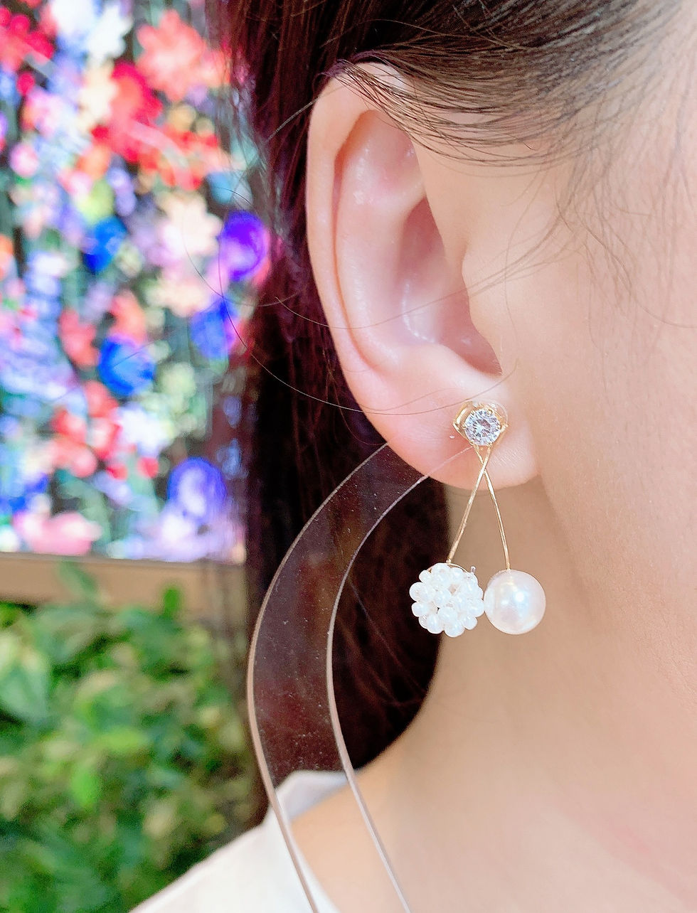 Thumbnail: Sparkling stone with pearls earrings (ME_19)