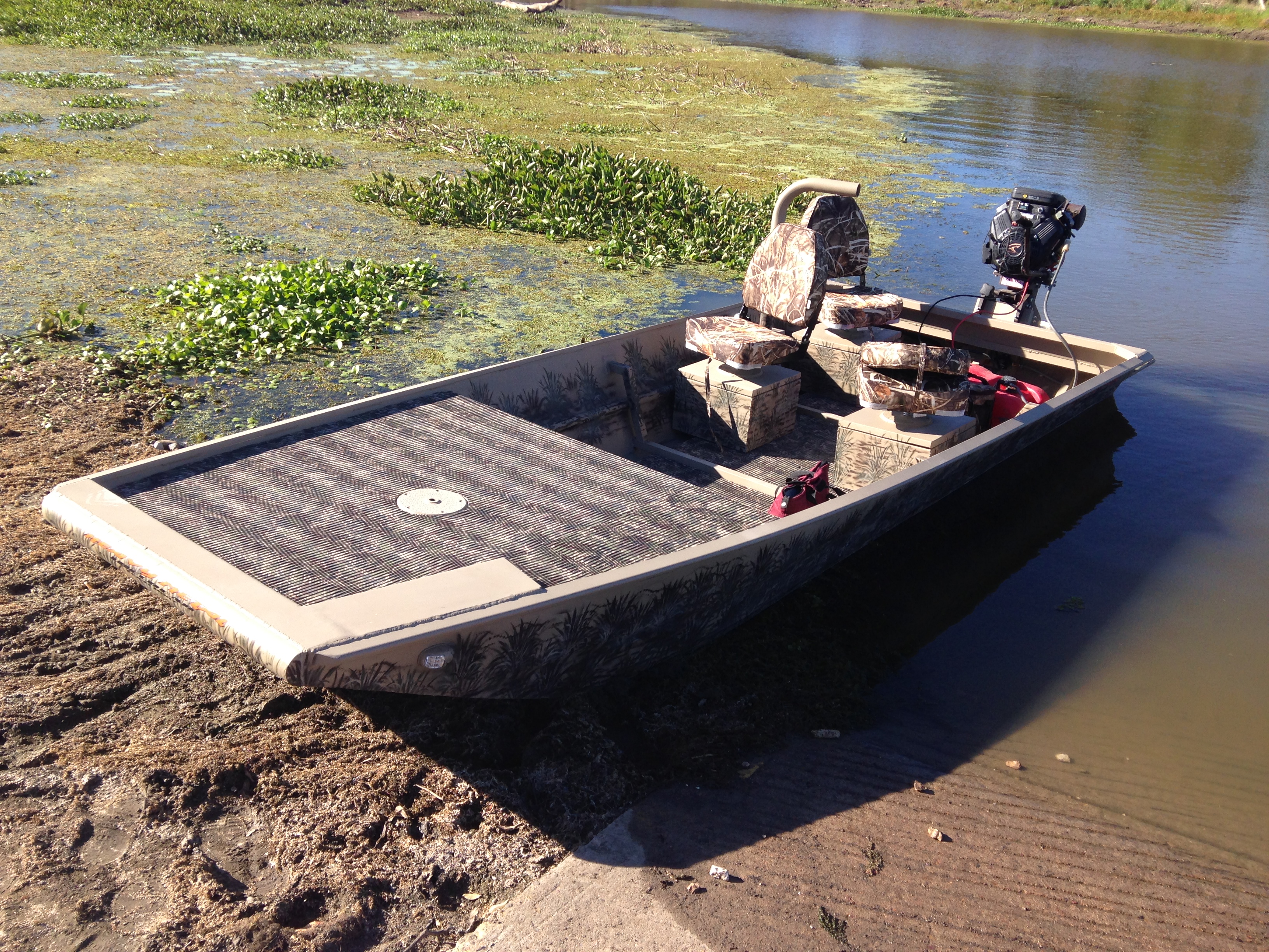 16/48 Custom Venom boat and Copperhe