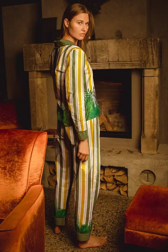 Thumbnail: AVERIE - UMA LONG PJ