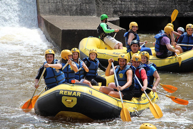 rafting-679716_1920.jpg