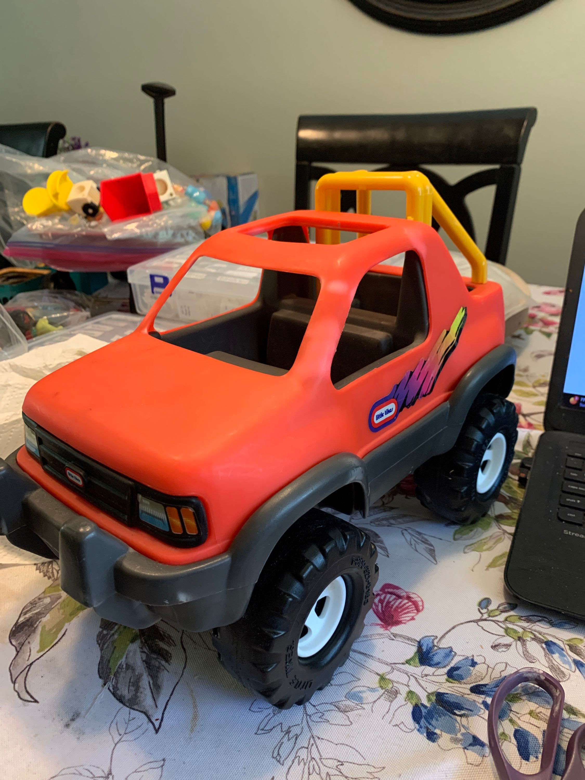 Large little tykes, red truck