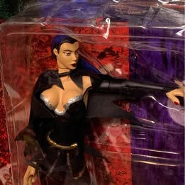 Thumbnail: Liseseth crimson figure