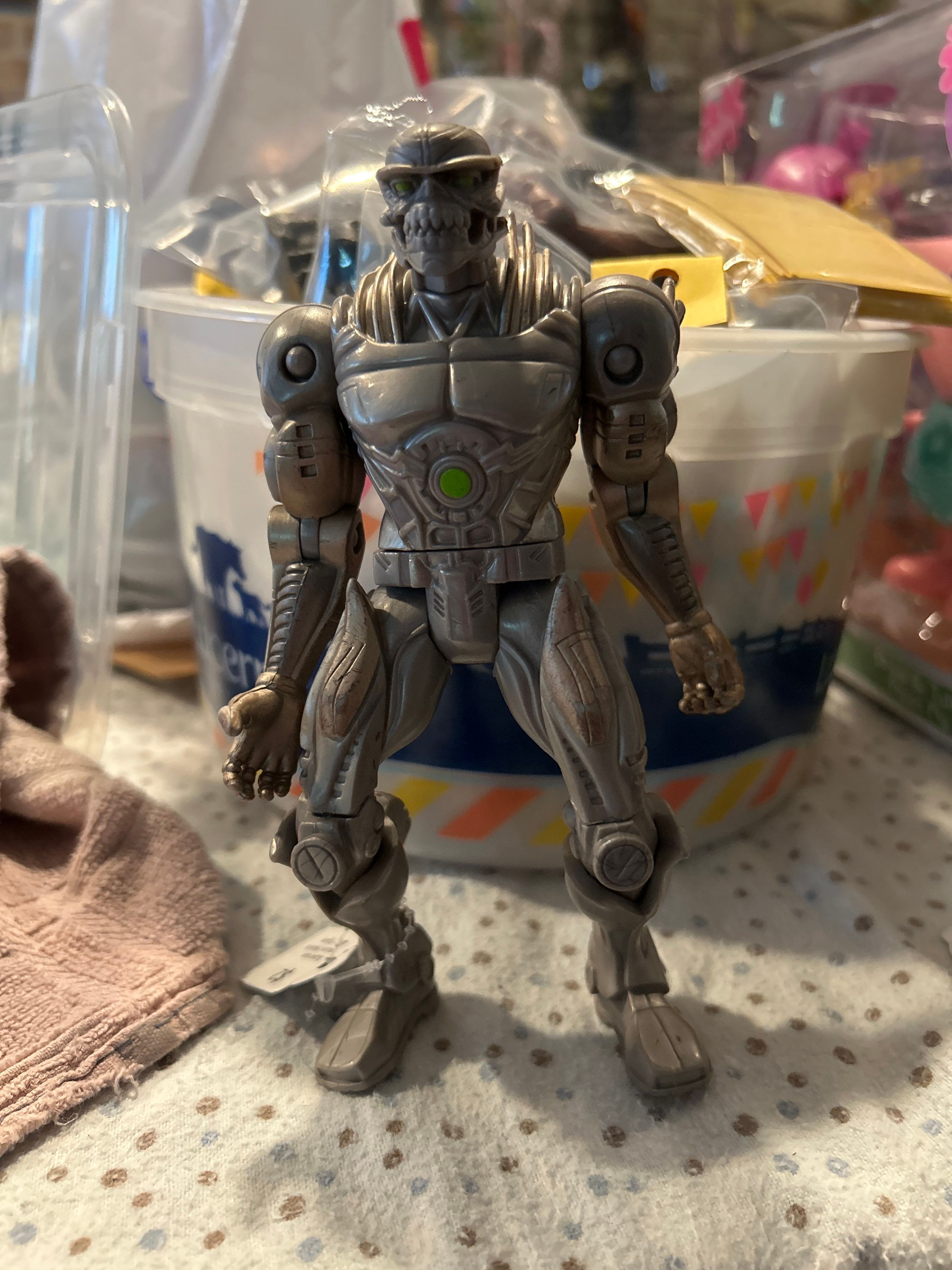 Superman returns Matello action figure