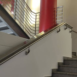 מעקה מאחז יד