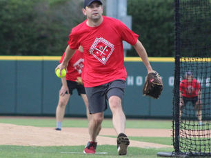 Doctors Finally Break the Streak in Sawbones vs. Jawbones Showdown