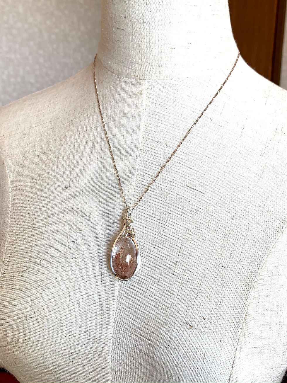 サムネイル： Red Rutilated Quartz