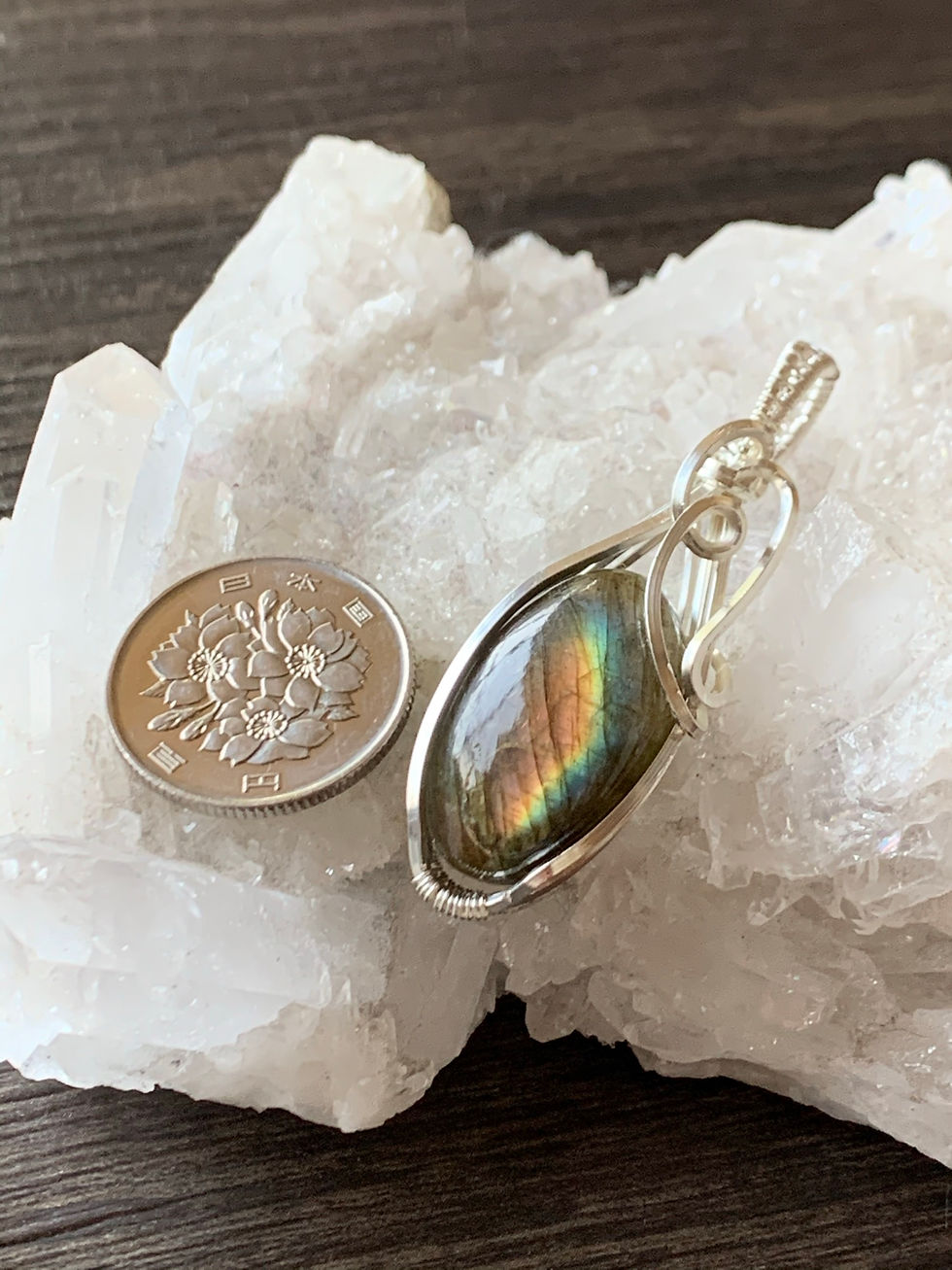 サムネイル： Labradorite