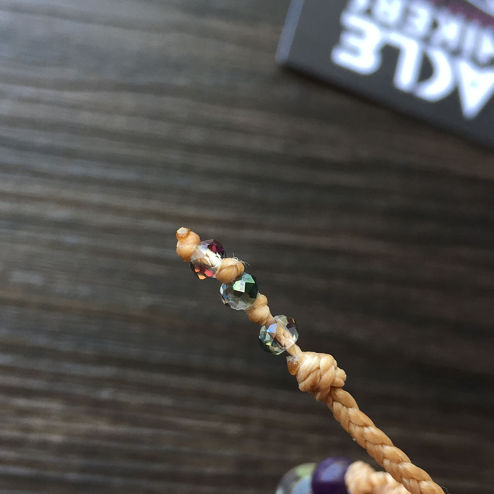 サムネイル： Variety Crystal Macrame Bracelet