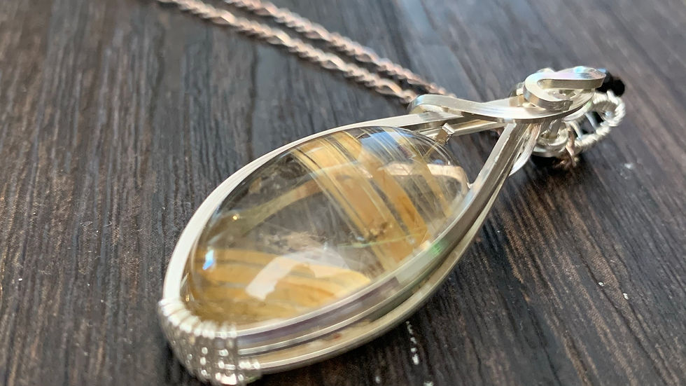 サムネイル： Golden Rutilated Quartz