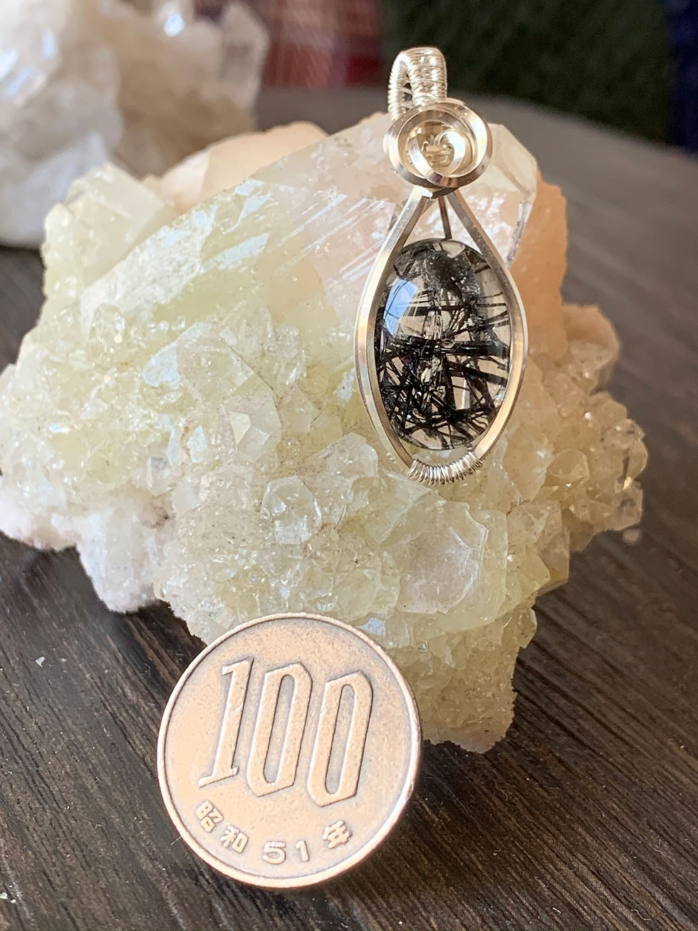 サムネイル： Black Tourmaline Quatz
