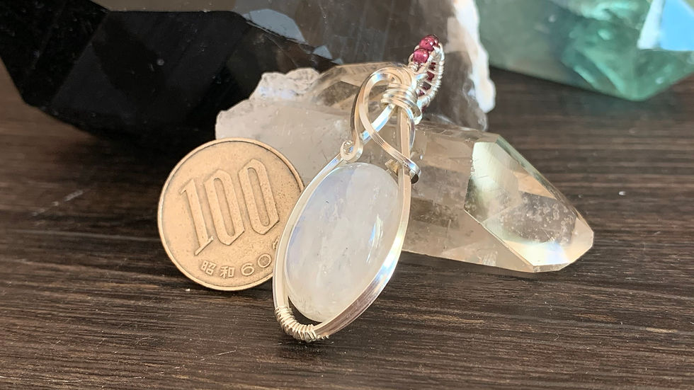 サムネイル： Rainbow Moonstone
