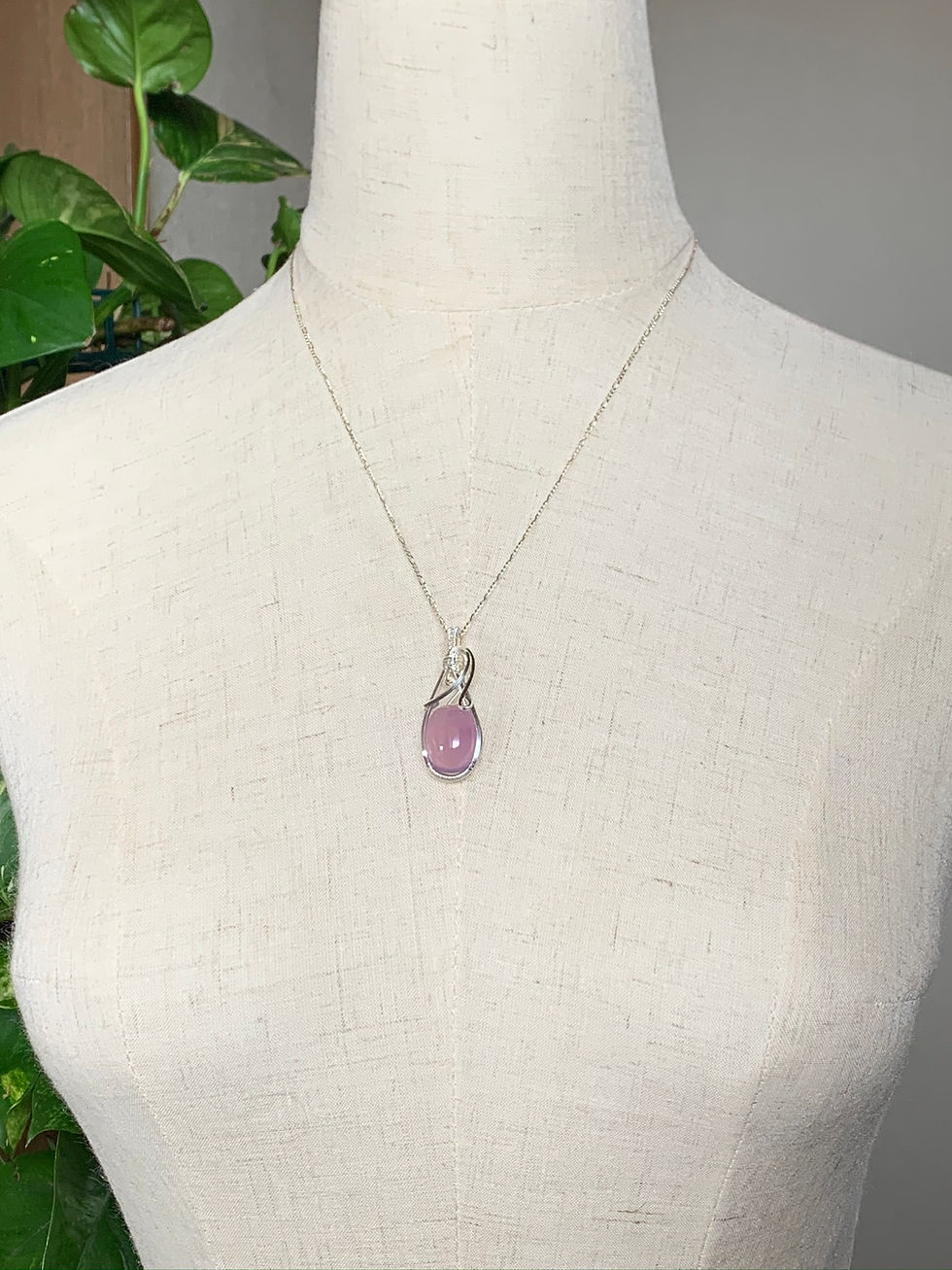 サムネイル： Purple Chalcedony