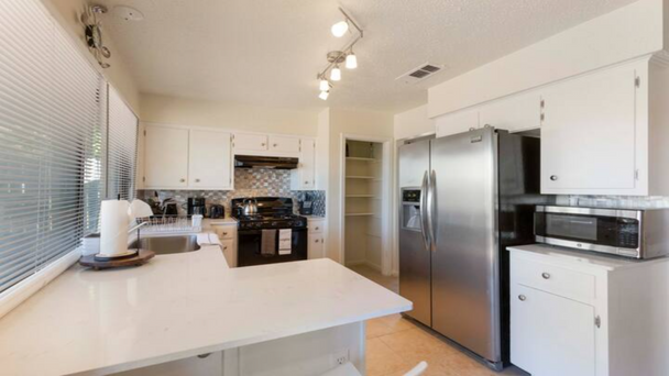 full kitchen.png