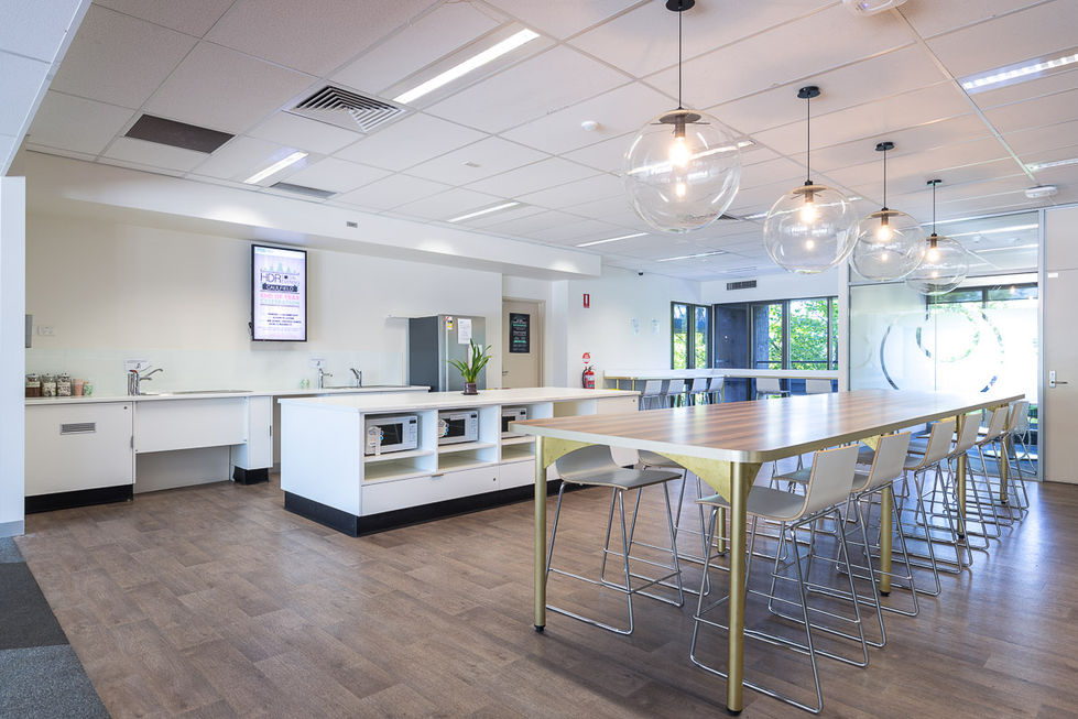 SM_010__MP_9730-Edit