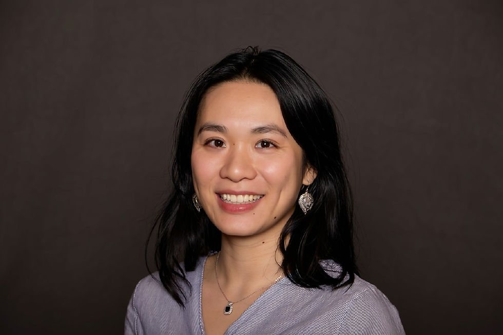 Linh N - Headshot GSC edit (1).jpg