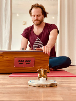 Goddess Yoga Europe Italy yoga retreat