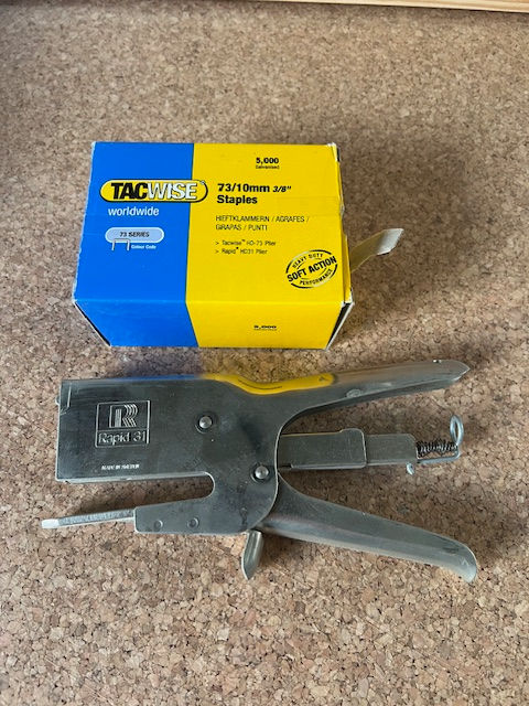 SALE - Heavy Duty Stapler Plus Staples