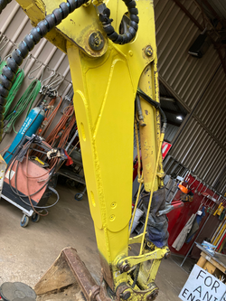 Excavator repair work, add on support bracket & welding