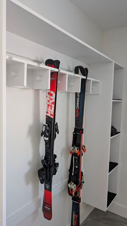 rangement a ski atelier AG
