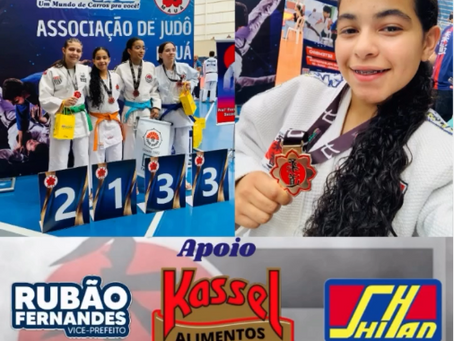 Victoria Fernandes conquista ouro no Torneio Chico do Judô 2025!