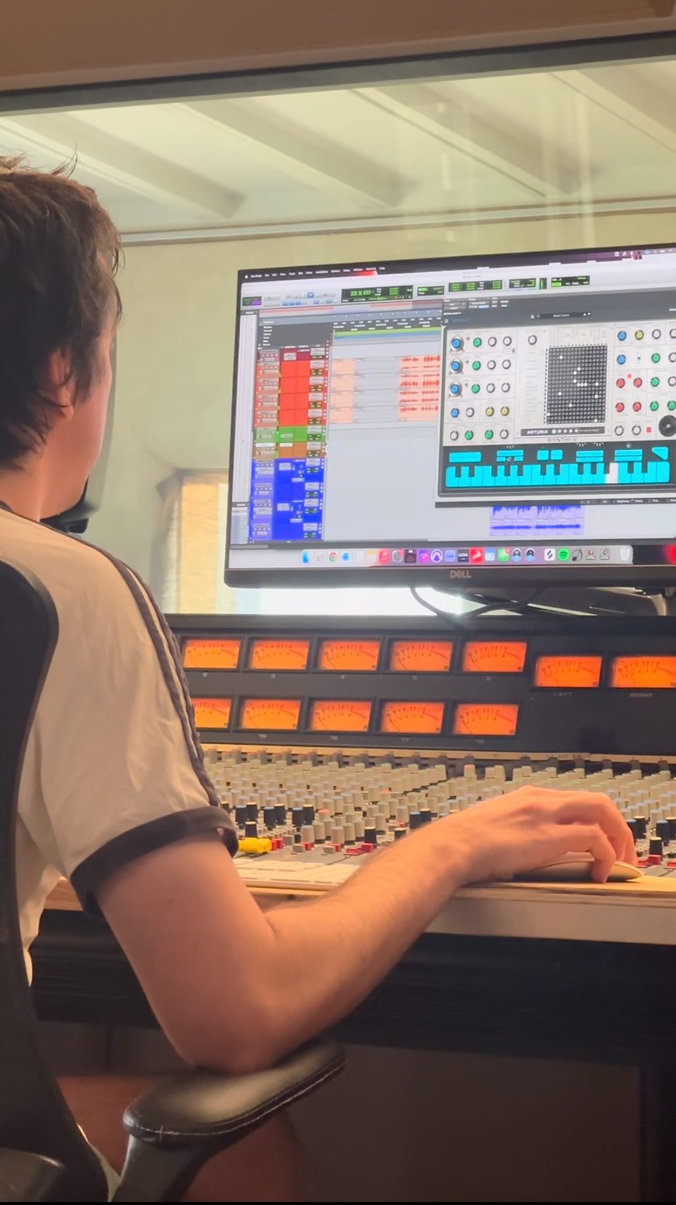 Izaac the producer is absolutely cooking.