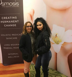 Glo and her mom at professional beauty seminars