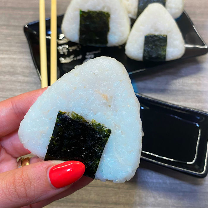 ONIGIRI AL TONNO
