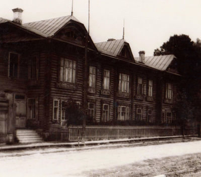 Общий вид здания родильного дома Козьмодемьянской больницы