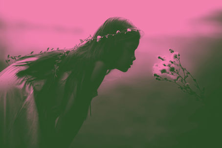 The Psychology of Flower Scents: How Fragrance Affects Us