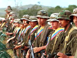 Estados Unidos retira a las FARC de su lista de grupos terroristas
