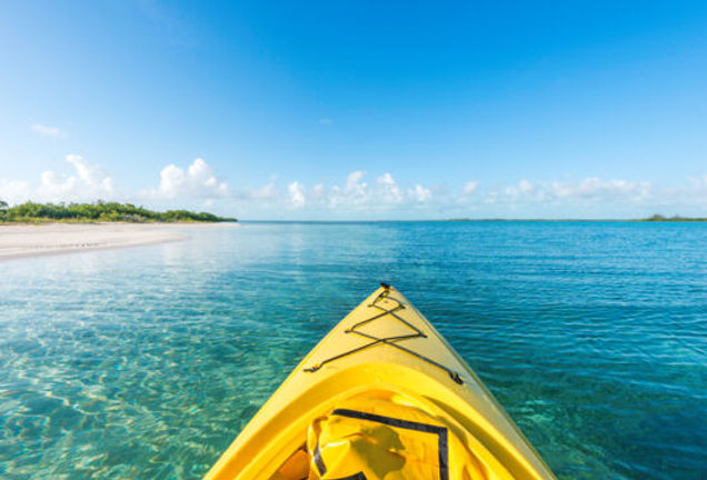 kayaking-near-well-cay-middle-caicos_540x360.jpg