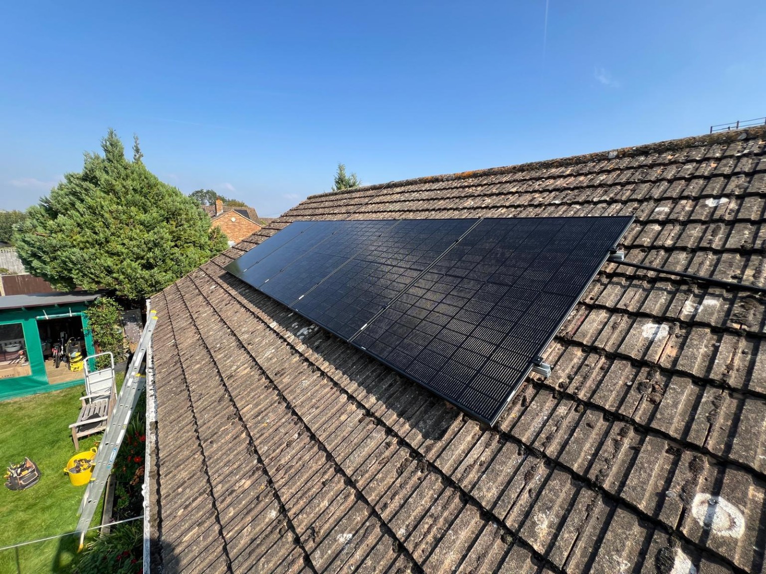 Neat solar array on traditional tiles