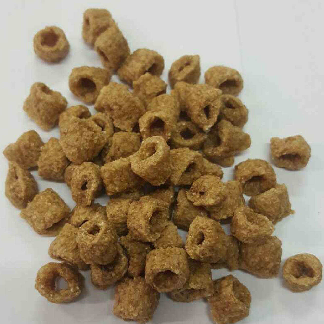 Molasses_Horse_Bix_Horse_Treat_Large