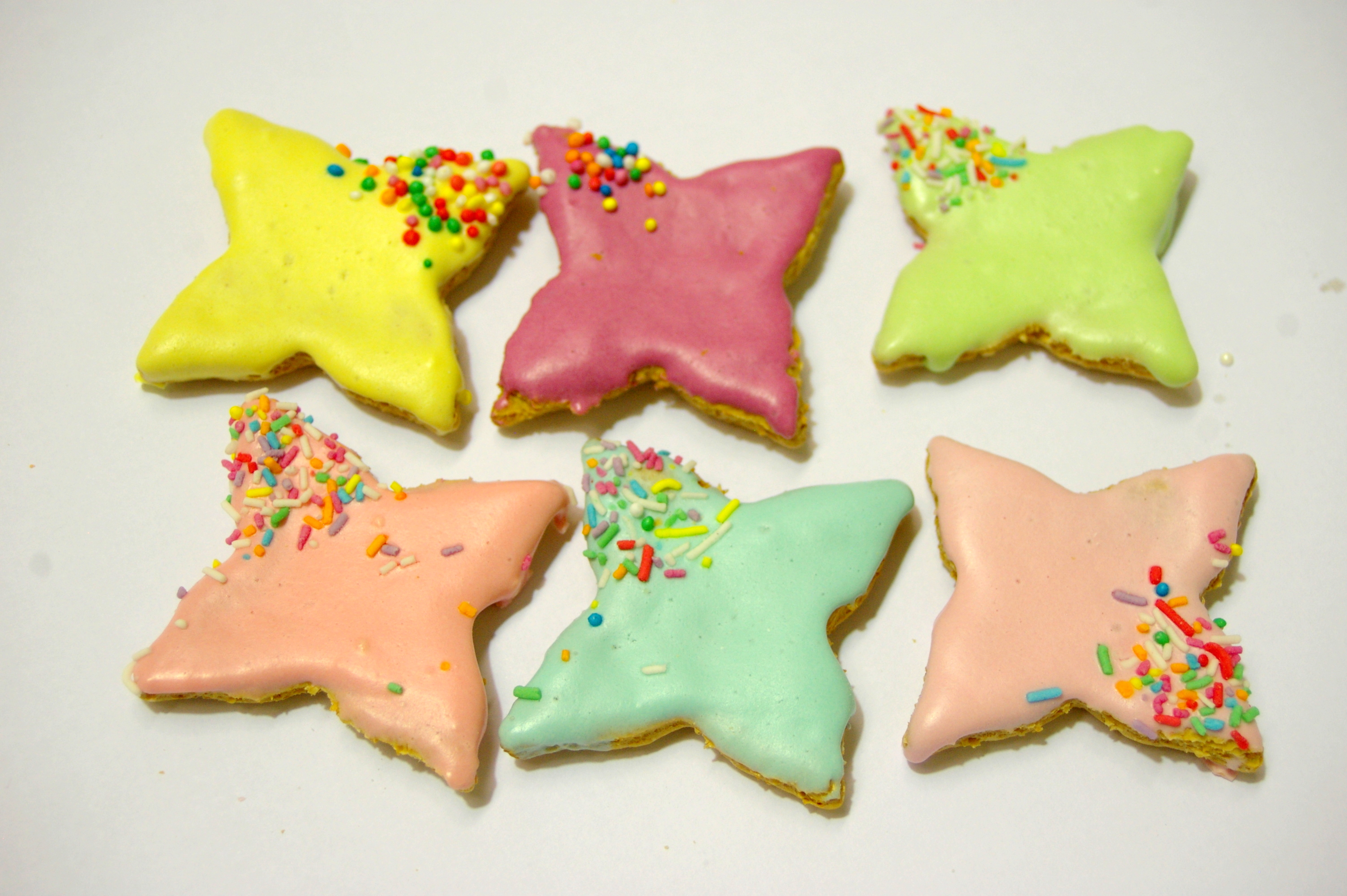 PUPPY KISSES GOURMET DOG TREAT