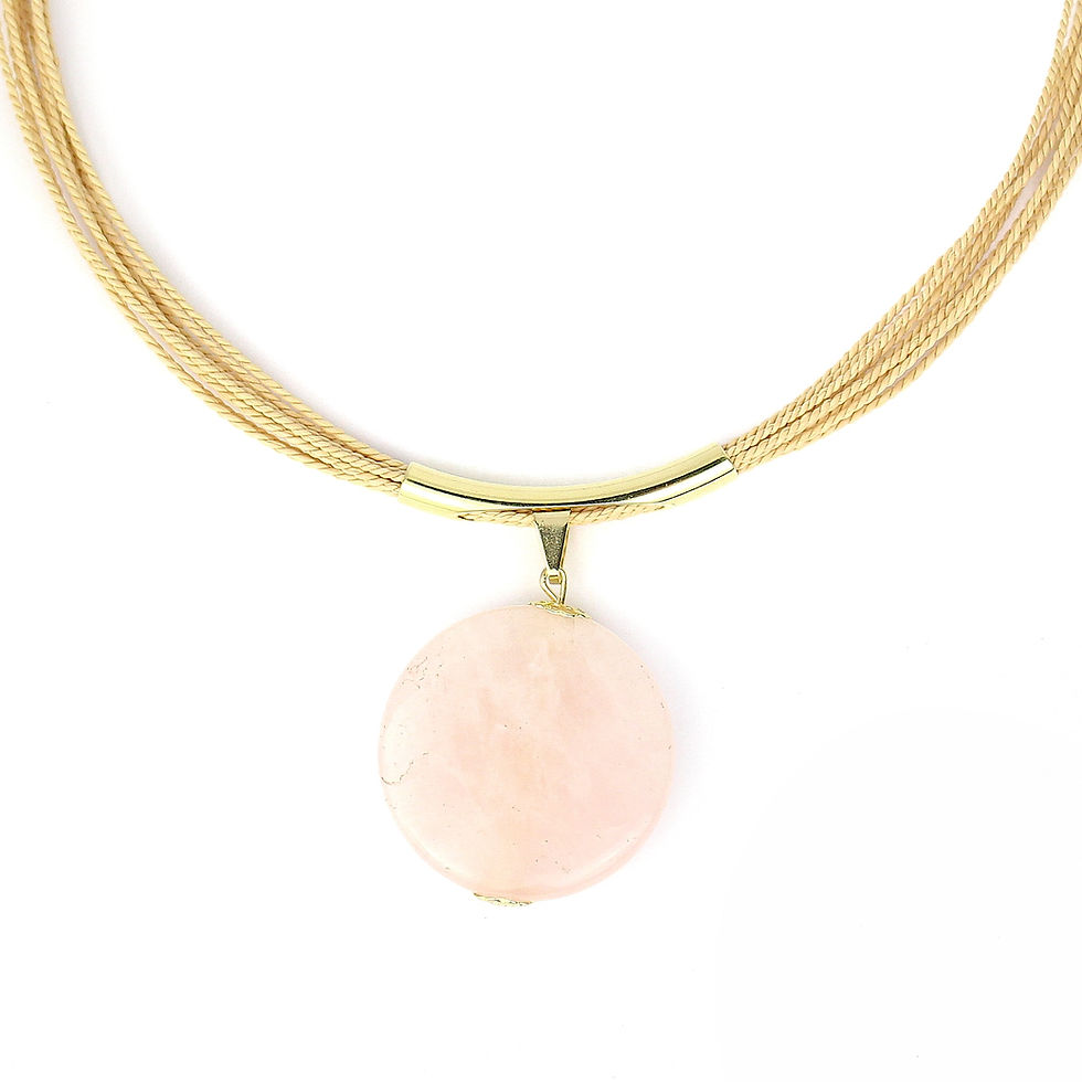 Buriti Straw Round Drop of Stones Pendant Necklace