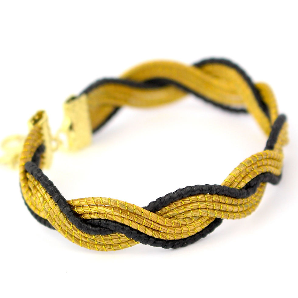Golden Grass Thin Twisted Bracelet Black